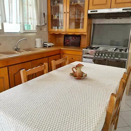 Zinovias House Apartman *
