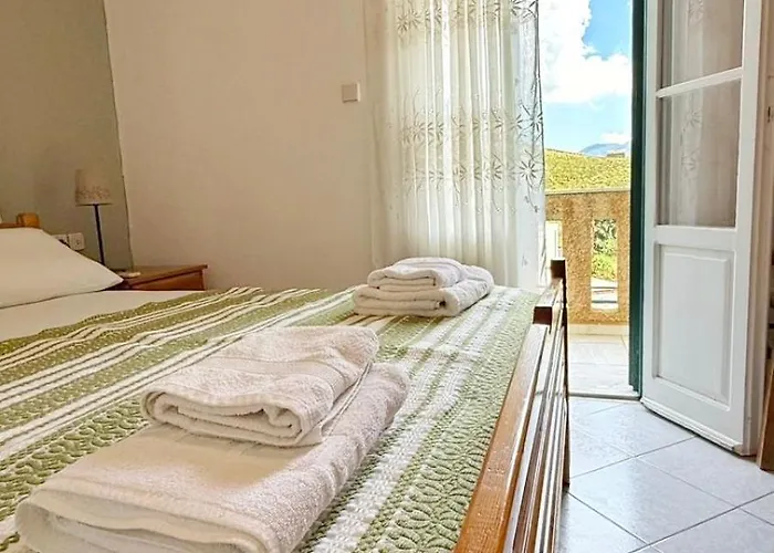 Lägenhet Zinovias House Emborios